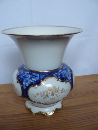 Bild des folgenden Artikels: Vase  Hutschenreuther