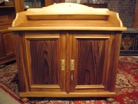 Bild des folgenden Artikels: Halbschrank
