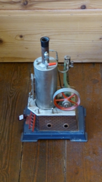 Bild des folgenden Artikels: Dampfmaschine Blech